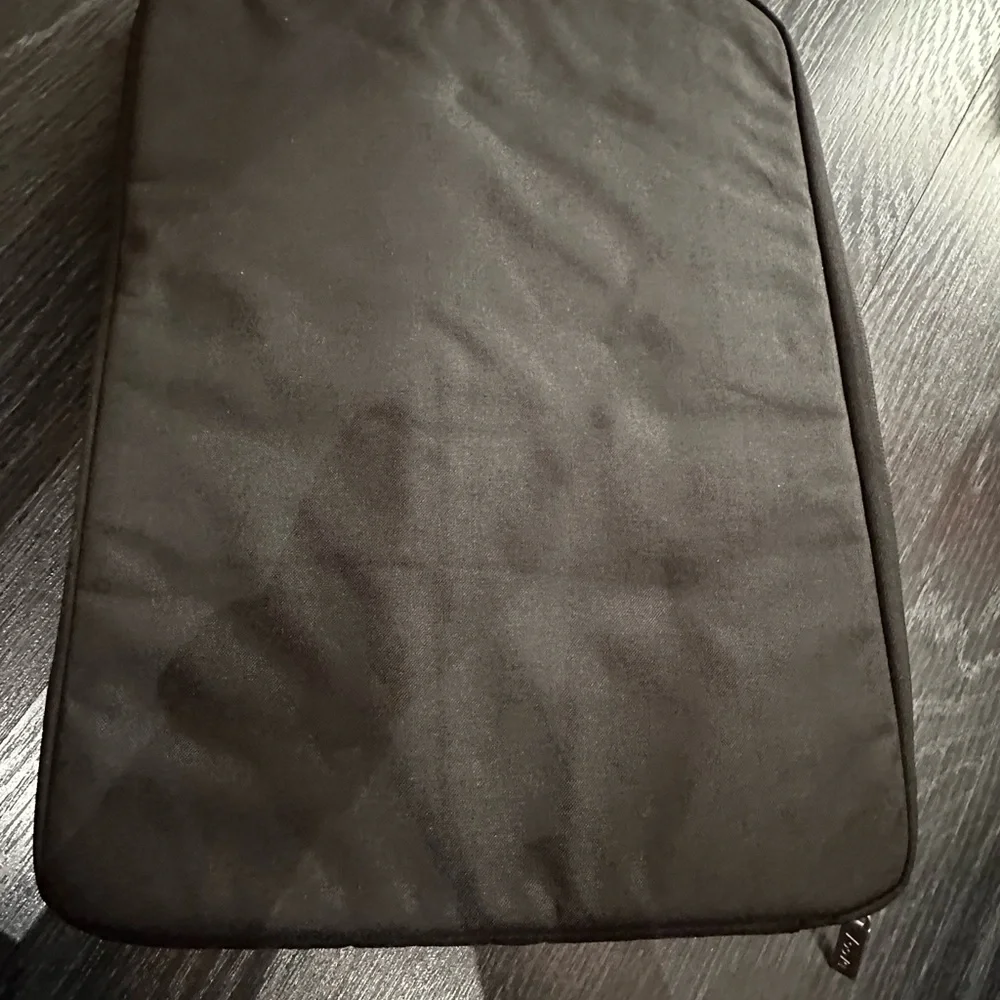 Black Laptop Bag Voova Padded Men or Women
